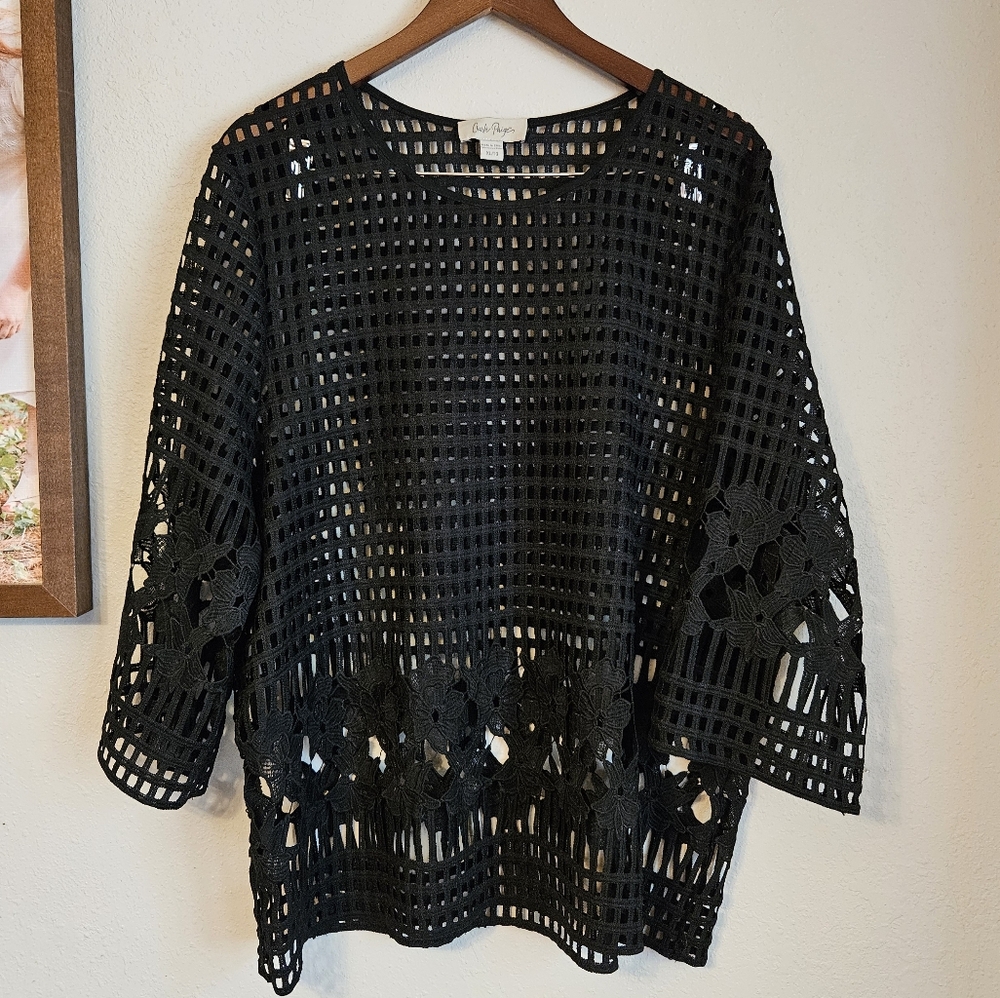 Charlie Paige Black Floral Crochet Blouse Netted 3/4 Sleeve XL